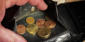 2,8 εκατ. πολίτες σε κίνδυνο φτώχειας στην Ελλάδα – Η ΕΛΣΤΑΤ γκρεμίζει το αφήγημα περί ανάπτυξης