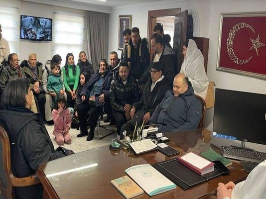 Ξάνθη: Πως ο υποταγμένος ψευδομουφτής προσπαθεί να «εθνικοποιήσει» την πίστη Τι κρύβεται πίσω από τα σύμβολα στους χώρους του