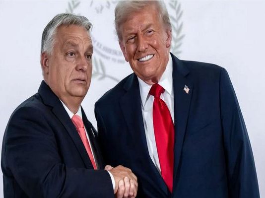 Αμίλητος ο Ν.Τραμπ μετά την ήττα του στενού του συμμάχου Β.Ορμπάν στις ουγγρικές εκλογές