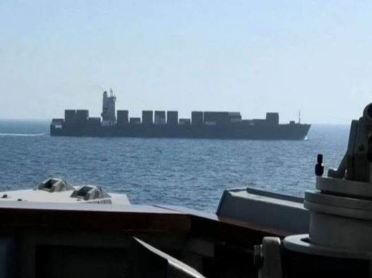Ιράν: Ρεσάλτο σε πλοίο των Ηνωμένων Αραβικών Εμιράτων κοντά στη Φουτζάιρα-Οι Ιρανοί συνεχίζουν να δείχνουν ποιος ελέγχει πραγματικά τα Στενά του Ορμούζ