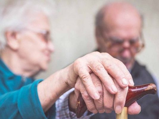 Δικαστική «χαραμάδα» για αυξήσεις σε 400.000 συνταξιούχους