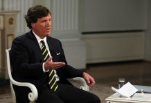 Ο Κάρλσον κατακεραυνώνει τον Τραμπ: «Όταν οι 38 ανακοινώσεις για συμφωνία καταλήγουν σε διπλωματικό φιάσκο»