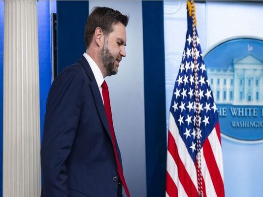 ΗΠΑ-Ιράν: «Πάγωσαν» οι συνομιλίες στην Ελβετία πριν καν ξεκινήσουν – Δεν πάει ο Βανς ο οποίος έστειλε αυστηρό μήνυμα στο Ισραήλ