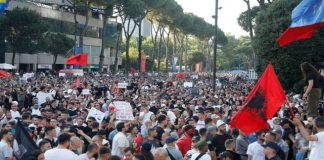Μεγάλη νίκη για Βορειοηπειρώτες και Αλβανούς: «Παγώνουν» τα έργα του κολοσσιαίου project Κούσνερ στην Σβέρνιτσα