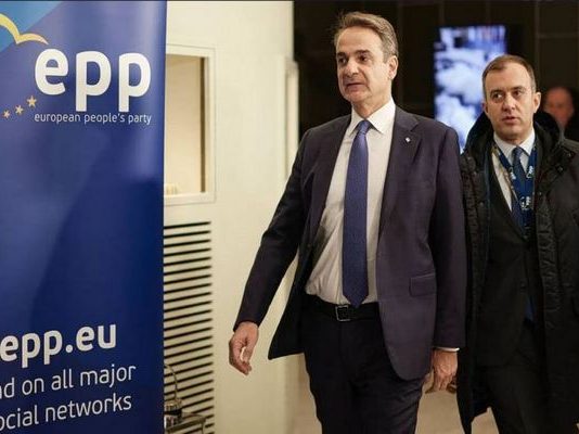 The Expla-in Project – Αυτοδυναμία ή αμφισβήτηση: Οι τρεις πραγματικοί φόβοι του Κυριάκου Μητσοτάκη