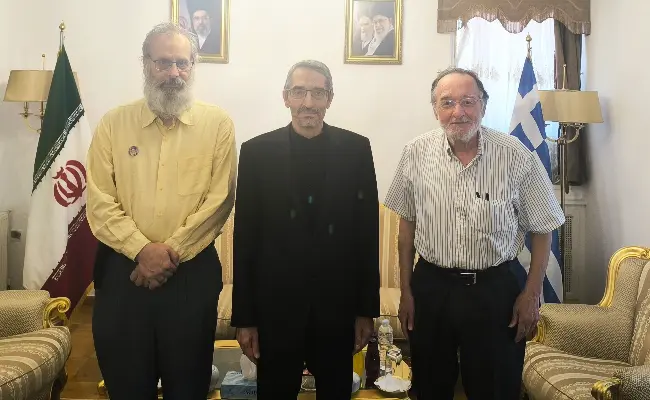 Λαφαζάνης-Πάγκας συναντήθηκαν με τον πρεσβευτή του Ιράν Μ.Χ. Γκιβζάντ στην πρεσβεία στην Αθήνα-Δηλώσεις Λαφαζάνη
