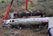 Τέμπη : Επ’ αόριστον αναβολή στη δίκη για τη σύμβαση 717 – Οργή από τους συγγενείς