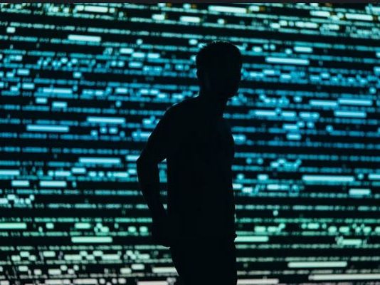 Στα ποινικά και στα αστικά δικαστήρια στρέφονται θύματα του Predator – Αποζημιώσεις 7,6 εκατ. ευρώ ζητούν 8 παθόντες