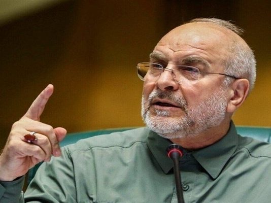 Πολεμικό τελεσίγραφο Qalibaf στον Trump – Ούτε βήμα πίσω στον πόλεμο, με κάθε μέσο και όπλο, θα ελέγχουμε το Hormuz