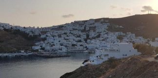 Reuters: H λειψυδρία απειλεί τα ελληνικά νησιά όσο κορυφώνεται η τουριστική σεζόν Οι αγρότες επιστρέφουν στα πηγάδια, καθώς η κατανάλωση νερού εκτοξεύεται το καλοκαίρι.