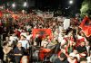 Tίρανα : Διαδηλωτές πέταξαν αυγά σε βουλευτές – Συγκρούσεις με την αστυνομία