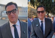 Ο ιταμός και θρασύς Γεωργιάδης επιμένει ότι θα καταγράφει τους πολίτες με τα γυαλιά του «καταδότη»: «Με φτύνουν!»