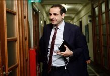 Βουλή: Γενική κατακραυγή για SLAPP αγωγές και Δημητριάδη – «Σπλάχνο από τα σπλάχνα σας, έφαγε τη σφαίρα για το αφεντικό»