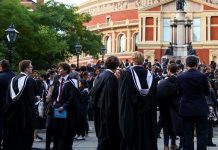 Δεν υπάρχουν χρήματα, αλλά υπομονή : Η Οξφόρδη, το Κέιμπριτζ και το Χάρβαρντ αντιμετωπίζουν δύσκολες στιγμές