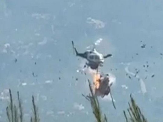 «Ιδιωτικοποιήστε και τη μάνα που σας γέννησε…»- Η εναέρια σύγκρουση των ελικοπτέρων που θα αποδοθεί σε «ανθρώπινο λάθος»