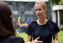 Βόμβα του Ιρλανδού δημοσιογράφου C.Bowes κατά Kaja Kallas: «Η πιο χαζή υπουργός Εξωτερικών στον κόσμο!» – Άγρια επίθεση για τους πυραύλους της Ουκρανίας