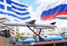 Ρωσική καταγγελία εκθέτει την Ελλάδα: «Παρουσιάσατε στην παρέλαση όπλα που… δεν υπάρχουν »