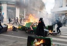 Παραμύθια με δράκους και ο φόβος της επόμενης μέρας