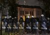 Χάος !«Αποπειρα πραξικοπηματος» στην Πολωνία: Η αστυνομία εισέβαλε στο Ανώτατο Δικαστήριο με εντολή Ν.Τουσκ