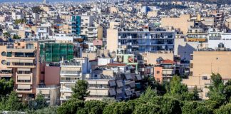 Δικηγορικοί Σύλλογοι κατά ΥΠΟΙΚ – «Δώρο» σε τράπεζες και servicers η νέα ρύθμιση για τους δανειολήπτες