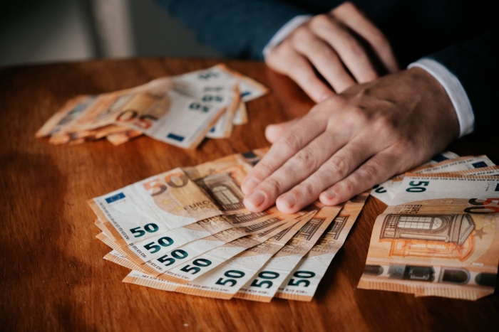 Π.Λαφαζάνης : Η κυβέρνηση αντί πρόωρης εξόφλησης χαμηλότοκου χρέους 12,84 δισ. ευρώ , να προβεί σε μείωση της φορολογίας καυσίμων